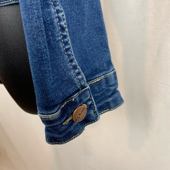 Skinny Fries distressed stretch blue denim jean jacket, size s - Picture 6 of 9
